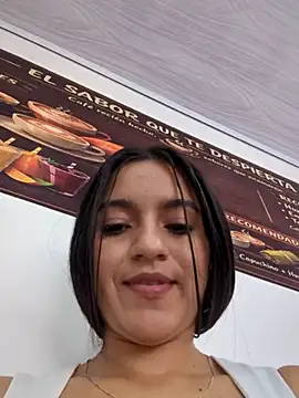 DulceCaroX online show from July 17, 2:32 pm