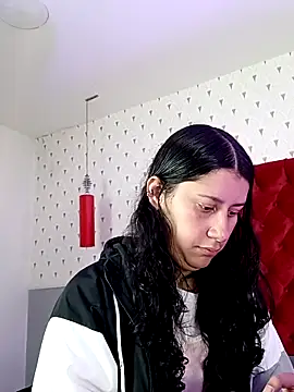 LunaDamasco online show from May 5, 2:58 am