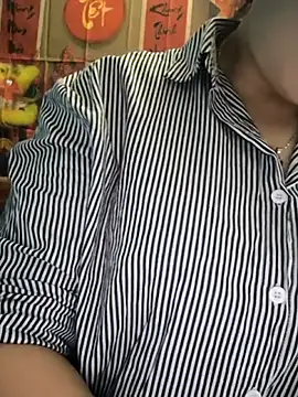 MayEva ly online show from June 11, 2:11 am