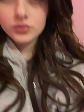 Amira amur online show from March 5, 6:37 pm