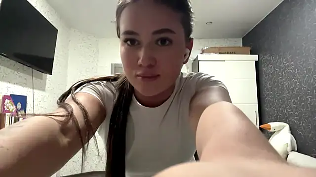 JoycelynUrion online show from February 23, 4:06 pm