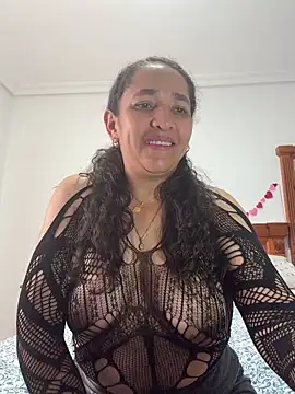 CrystalIvy online show from May 1, 6:33 pm