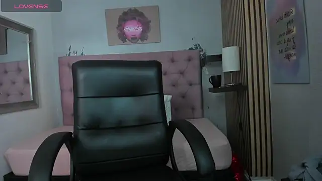 aria  monroe online show from March 5, 12:56 pm