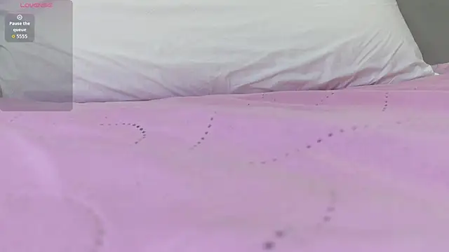 curvybuffgirllll online show from June 11, 12:32 am