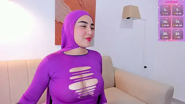 Malika Noor online show from June 21, 3:16 pm
