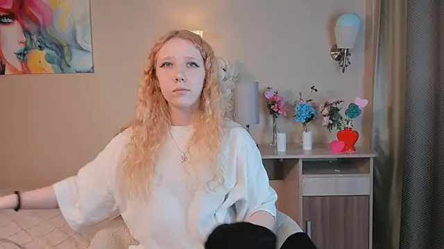 AmalElway online show from March 5, 11:06 am