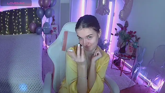 Ann Wood online show from March 14, 8:15 am