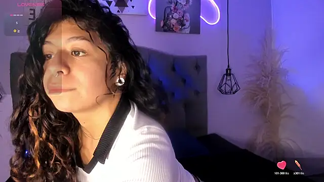 MilyFerrer online show from June 19, 3:22 am