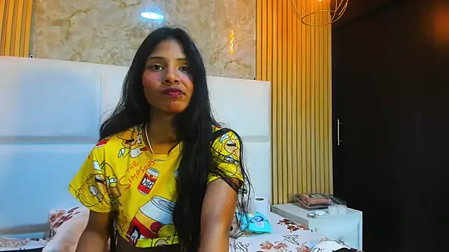 Juna Hyl online show from March 13, 5:20 am