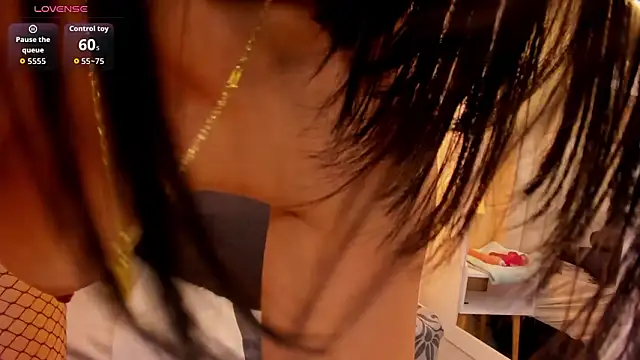 sara kitten19 online show from March 7, 1:18 pm