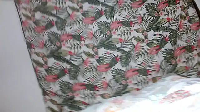 smallvioleta69 online show from March 6, 4:46 pm