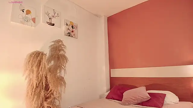 Meganlux1 online show from July 25, 2:18 am