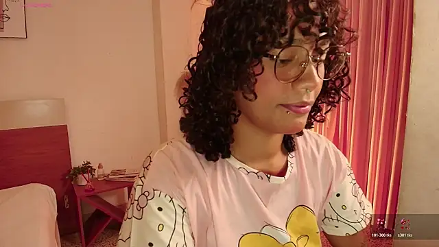 Meganlux1 online show from June 24, 7:57 pm