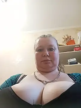 KiraStanton online show from June 19, 5:38 pm