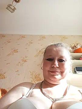 KiraStanton online show from July 6, 3:14 pm