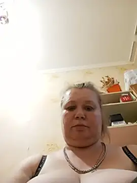 KiraStanton online show from June 21, 6:12 pm