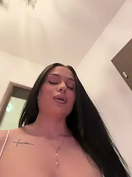 Olivia Noor online show from June 30, 10:31 pm