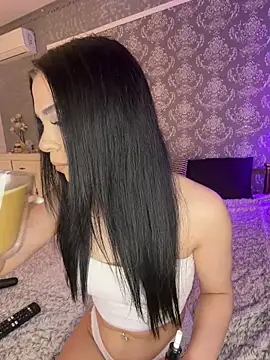 Olivia Noor online show from March 16, 9:41 pm