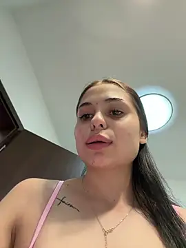 Olivia Noor online show from June 19, 7:17 pm