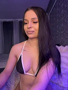 Olivia Noor online show from July 17, 5:49 pm