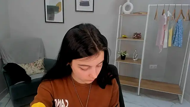 Lilian Merf online show from March 24, 10:09 am