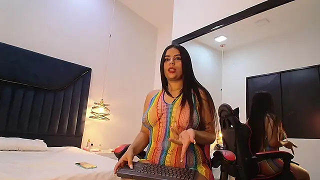 Victoria lanne online show from March 17, 11:36 am