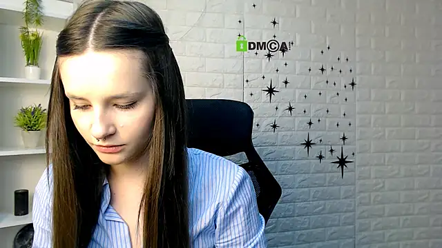 lola shyy online show from March 15, 10:39 am