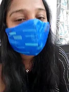 Shaliniqueen online show from June 23, 6:44 am