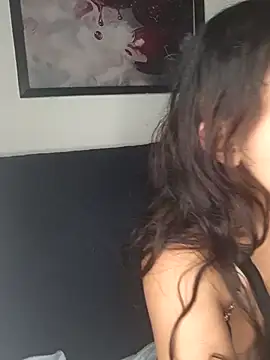 milk chloe  online show from April 28, 1:48 pm