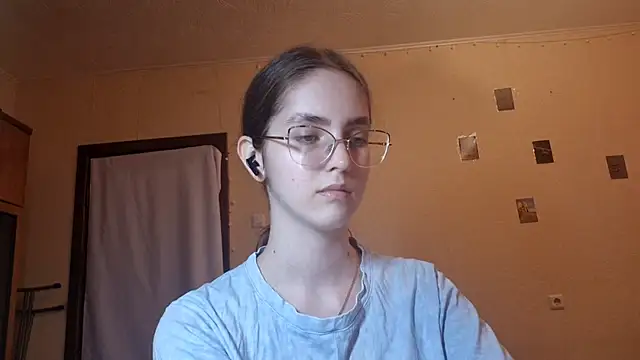 Katelemon online show from June 19, 12:30 pm