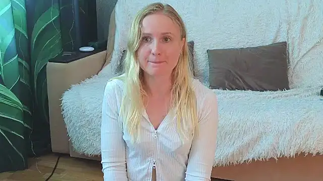 Lanavi Smile online show from June 19, 9:35 am