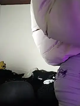 Crys Talin online show from April 3, 3:37 am