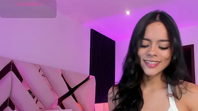 missnataly online show from June 9, 11:15 pm