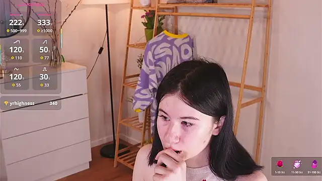 TwilaMode online show from March 14, 3:40 am