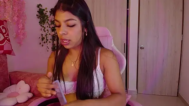Ana  grace online show from June 25, 5:12 am