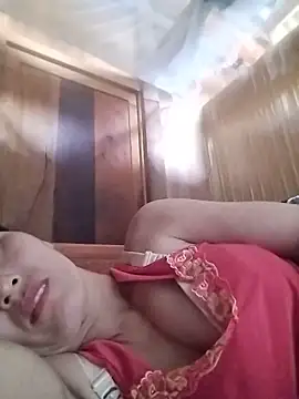 lris-Beauty77 online show from June 12, 4:53 am