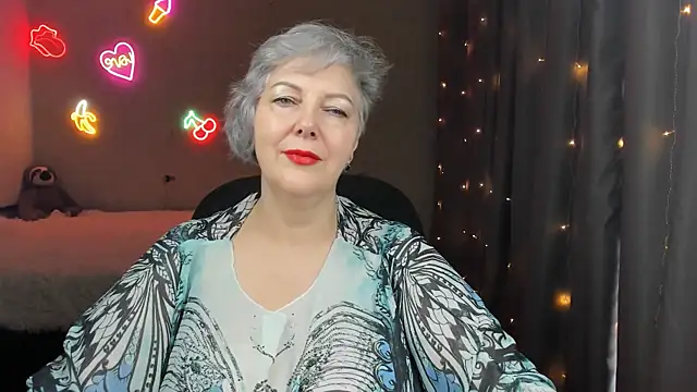 Mary-Leee online show from March 9, 8:06 am