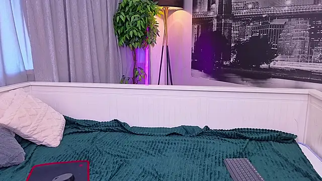 JulyMilky online show from June 17, 2:51 pm