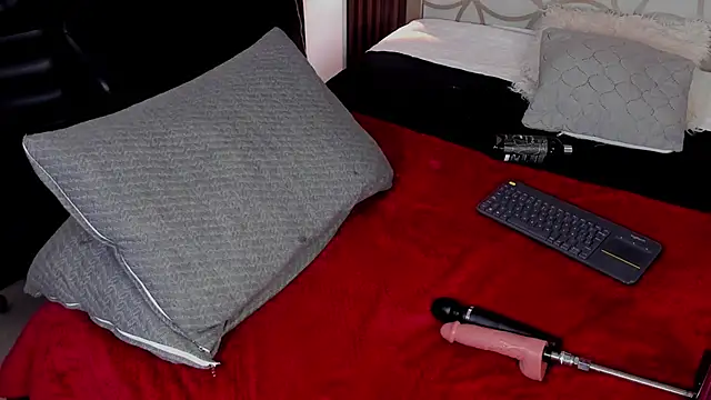 paulys  online show from May 1, 11:35 am