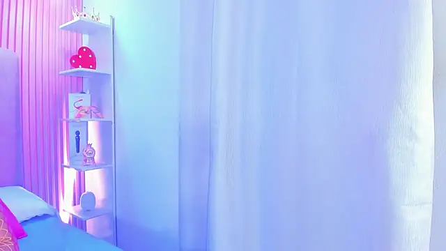 ArianaRougee online show from August 2, 6:16 am