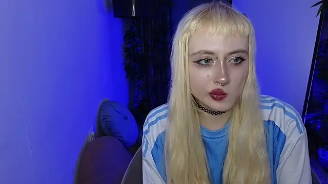 rraffaellka online show from July 19, 9:39 pm