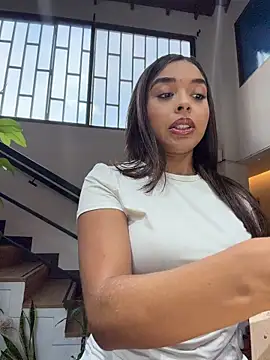 AnnyVega   online show from June 25, 10:00 pm