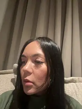 HiddenHalo1 online show from March 5, 9:21 pm