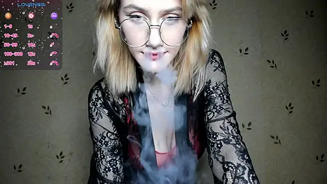 NicoleDaviss online show from July 2, 7:31 pm