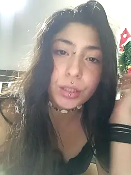 Little Sweett online show from March 8, 2:04 am