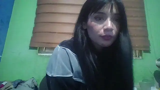 Soylilayblue online show from May 17, 7:18 am