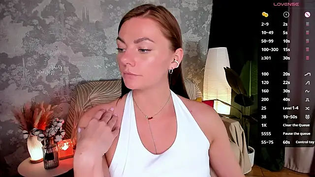 ParisJackson online show from July 22, 11:00 am