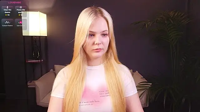 Elle Funning online show from February 25, 2:54 am