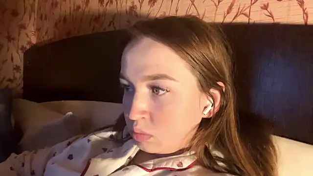 Hanna  Montanna online show from February 28, 3:22 pm