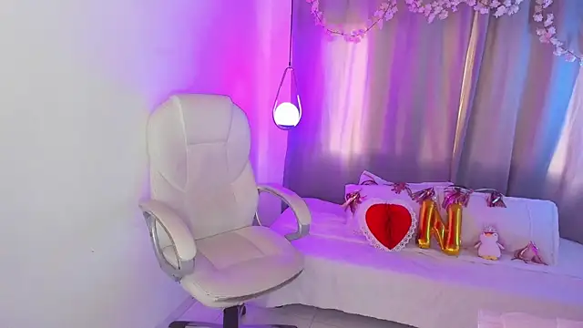 NixieSterling online show from April 30, 10:36 pm